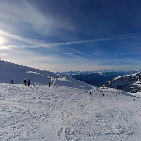 Altrove - Modern, Spacious & Διαμέρισμα