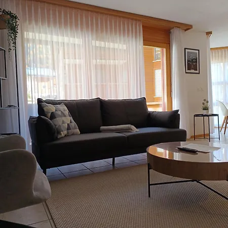 Altrove - Modern, Spacious & Apartman *