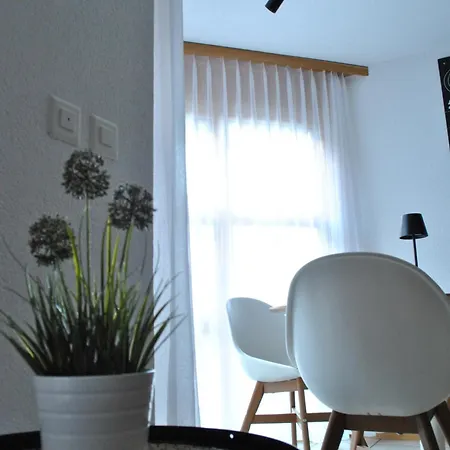 Altrove - Modern, Spacious & شقة *