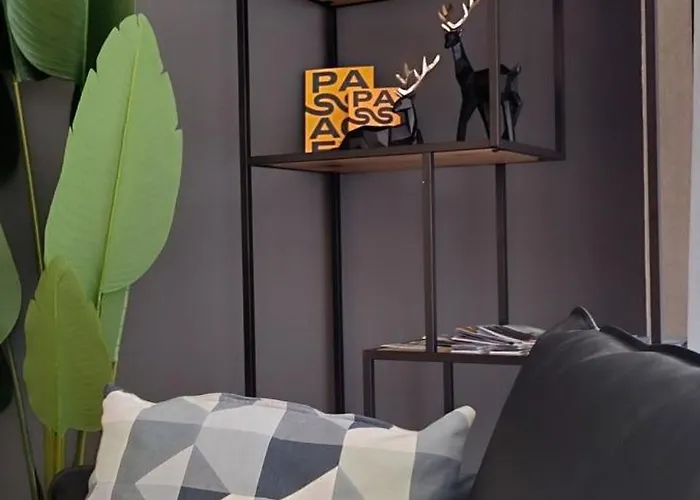 Altrove - Modern, Spacious & Διαμέρισμα *